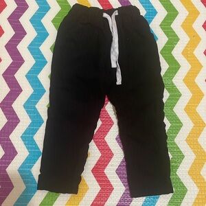 Little bipsy black pants